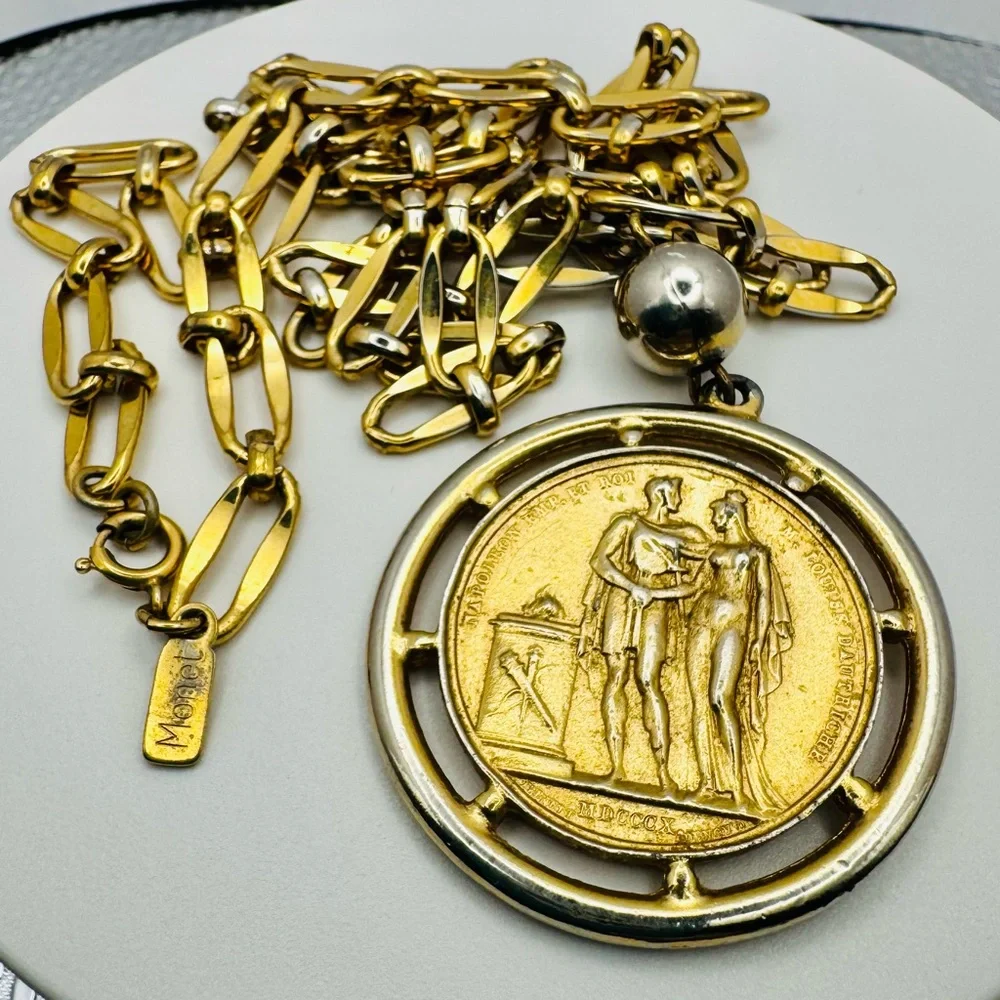 Vintage Monet Signed Goldtone Reversible Coin Pendant Chain Necklace RARE